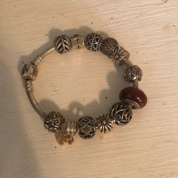 PANDORA bracelet 17 cm + charms - Picture 2 of 2